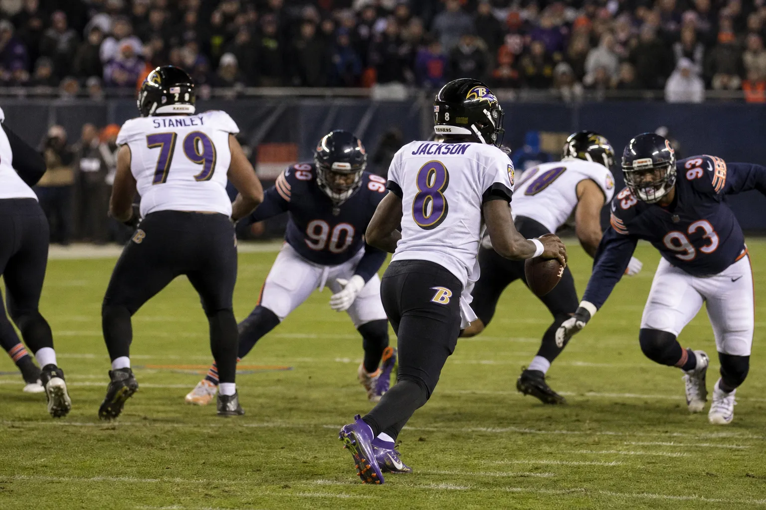 Watch NFL Games: Discover Channels and Streaming Options